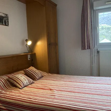 4/6 Pers 38m2, Vue Montagne, Piscine Chauffee, 500m Centre Cauterets