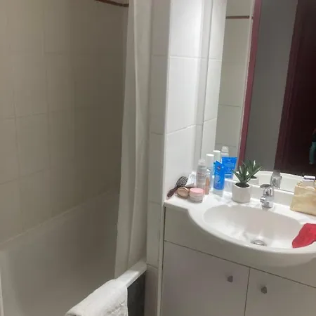 4/6 Pers 38m2, Vue Montagne, Piscine Chauffee, 500m Centre